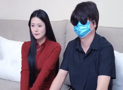 Người ta lén bỏ thuốc kích dục vào cốc nước em đồng nghiệp đang dùng